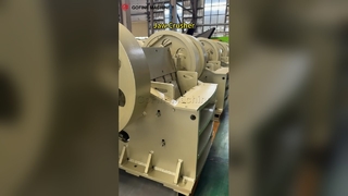 Jaw crushers are used for crushing ores and fertilizers.