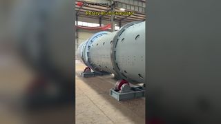 Vollständiger Leerlauftest des 2 m × 8 m großen Düngemitteltrommelgranulators vor der Auslieferung